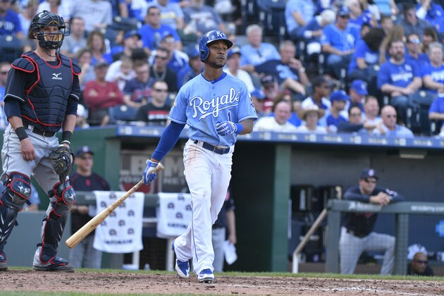 KANSAS CITY, MO - OCTOBER 2:  Jarrod Dyson #1 of the Kansas City Royals hits against the Cleveland Indians at Kauffman Stadium on October 2, 2016 in Kansas City, Missouri. (Photo by Ed Zurga/Getty Images)