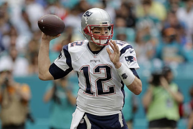 New England Patriots quarterback Tom Brady (12) looks to pass, during the first half of an NFL football game against the Miami Dolphins, Sunday, Jan. 1, 2017, in Miami Gardens, Fla. (AP Photo/Alan Diaz)