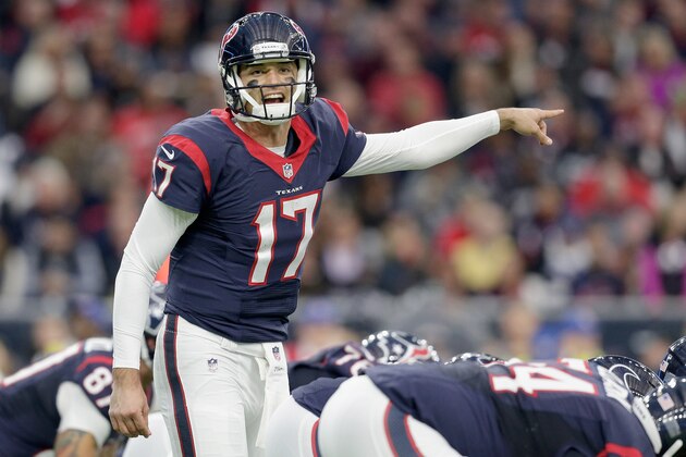 HOUSTON, TX - JANUARY 07:  Brock Osweiler #17 of the Houston Texans directs the offense against the Oakland Raiders in the AFC Wild Card game at NRG Stadium on January 7, 2017 in Houston, Texas.  (Photo by Thomas B. Shea/Getty Images)