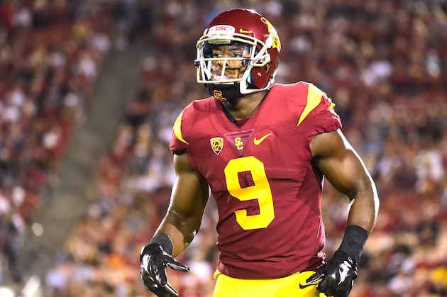 LOS ANGELES, CA - SEPTEMBER 05:  JuJu Smith-Schuster #9 of the USC Trojans during the game against the Arkansas State Red Wolves at Los Angeles Coliseum on September 5, 2015 in Los Angeles, California.  (Photo by Harry How/Getty Images)
