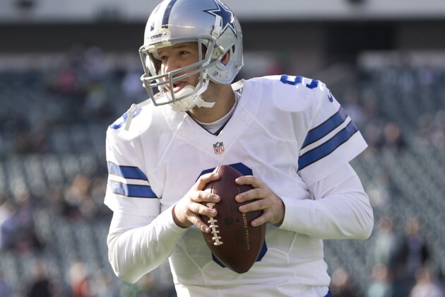 PHILADELPHIA, PA - JANUARY 1: Tony Romo #9 of the Dallas Cowboys warms up prior to the game against the Philadelphia Eagles at Lincoln Financial Field on January 1, 2017 in Philadelphia, Pennsylvania. The Eagles defeated the Cowboys 27-13. (Photo by Mitchell Leff/Getty Images)