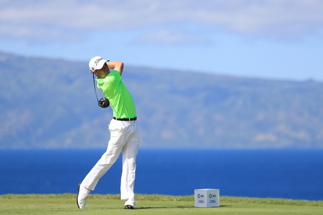 LAHAINA, HI - JANUARY 08:  Justin Thomas of the United States plays his shot from the 13th tee during the final round of the SBS Tournament of Champions at the Plantation Course at Kapalua Golf Club on January 8, 2017 in Lahaina, Hawaii.  (Photo by Sean M. Haffey/Getty Images)