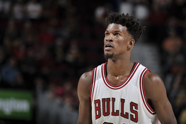 CLEVELAND, OH - JANUARY 4:  Jimmy Butler #21 of the Chicago Bulls looks on during a game against the Cleveland Cavaliers on January 4, 2017 at Quicken Loans Arena in Cleveland, Ohio. NOTE TO USER: User expressly acknowledges and agrees that, by downloading and/or using this photograph, user is consenting to the terms and conditions of the Getty Images License Agreement. Mandatory Copyright Notice: Copyright 2017 NBAE (Photo by David Liam Kyle/NBAE via Getty Images)
