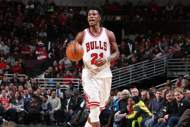 CHICAGO, IL - DECEMBER 10:  Jimmy Butler #21 of the Chicago Bulls handles the ball during a game against the Miami Heat on December 10, 2016 at the United Center in Chicago, Illinois. NOTE TO USER: User expressly acknowledges and agrees that, by downloading and/or using this photograph, user is consenting to the terms and conditions of the Getty Images License Agreement. Mandatory Copyright Notice: Copyright 2016 NBAE (Photo by Nathaniel S. Butler/NBAE via Getty Images)