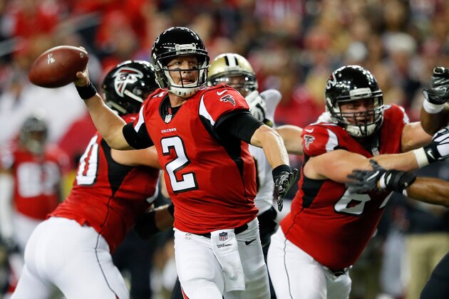 ATLANTA, GA - JANUARY 01: Matt Ryan #2 of the Atlanta Falcons throws a touchdown pass during the first half against the New Orleans Saints at the Georgia Dome on January 1, 2017 in Atlanta, Georgia. (Photo by Kevin C.  Cox/Getty Images)