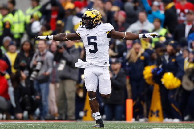 COLUMBUS, OH - NOVEMBER 26:   Jabrill Peppers #5 of the Michigan Wolverines reacts after a missed field goal by the Ohio State Buckeyes during their game at Ohio Stadium on November 26, 2016 in Columbus, Ohio.  (Photo by Gregory Shamus/Getty Images)