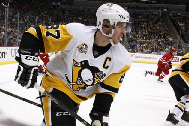 Pittsburgh Penguins' Sidney Crosby (87) skates in the second period of an NHL hockey game against the Carolina Hurricanes in Pittsburgh, Wednesday, Dec. 28, 2016. (AP Photo/Gene J. Puskar)