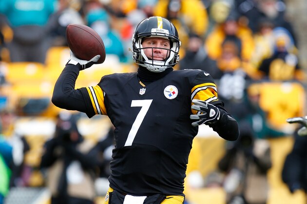 PITTSBURGH, PA - JANUARY 08:  Ben Roethlisberger #7 of the Pittsburgh Steelers drops back to pass in the first half during the AFC Wild Card game against the Miami Dolphins at Heinz Field on January 8, 2017 in Pittsburgh, Pennsylvania. (Photo by Justin K. Aller/Getty Images)