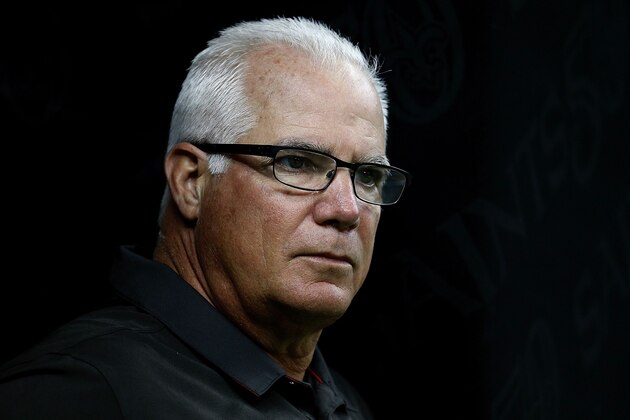 NEW ORLEANS, LA - DECEMBER 24:  Tampa Bay Buccaneers defensive coordinator Mike Smith reacts during a game against the New Orleans Saints at the Mercedes-Benz Superdome on December 24, 2016 in New Orleans, Louisiana.  (Photo by Jonathan Bachman/Getty Images)
