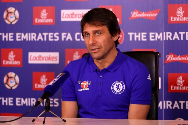 COBHAM, ENGLAND - JANUARY 06:  Antonio Conte, Chelsea mananger, is pictured during a press conference at Chelsea Training Ground on January 6, 2017 in Cobham, England.  (Photo by Andrew Redington/Getty Images)