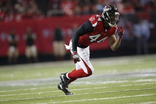 Atlanta Falcons outside linebacker Vic Beasley (44) prepares for a play against the Kansas City Chiefs during the second half of an NFL football game, Sunday, Dec. 4, 2016, in Atlanta. (AP Photo/John Bazemore)