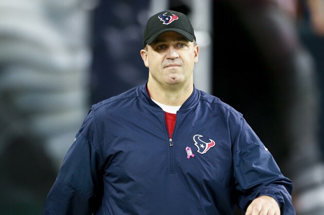 HOUSTON, TX - OCTOBER 16:  Head coach Bill O'Brien of the Houston Texans walks the sidelines against the Indianapolis Colts at NRG Stadium on October 16, 2016 in Houston, Texas.  (Photo by Bob Levey/Getty Images)