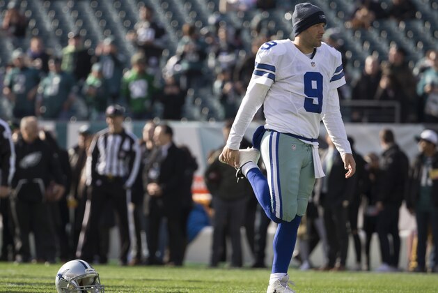 PHILADELPHIA, PA - JANUARY 1: Tony Romo #9 of the Dallas Cowboys warms up prior to the game against the Philadelphia Eagles at Lincoln Financial Field on January 1, 2017 in Philadelphia, Pennsylvania. The Eagles defeated the Cowboys 27-13. (Photo by Mitchell Leff/Getty Images)