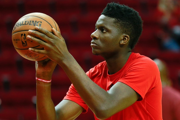 HOUSTON, TX - DECEMBER 07:  Clint Capela #15 of the Houston Rockets warms up before playing the Los Angeles Lakers at Toyota Center on December 7, 2016 in Houston, Texas.  NOTE TO USER: User expressly acknowledges and agrees that, by downloading and/or using this photograph, user is consenting to the terms and conditions of the Getty Images License Agreement.  (Photo by Bob Levey/Getty Images)