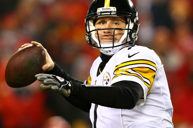 KANSAS CITY, MP - JANUARY 15: Quarterback Ben Roethlisberger #7 of the Pittsburgh Steelers looks turnover throw a pass against the Kansas City Chiefs during the second quarter in the AFC Divisional Playoff game at Arrowhead Stadium on January 15, 2017 in Kansas City, Missouri.  (Photo by Dilip Vishwanat/Getty Images)