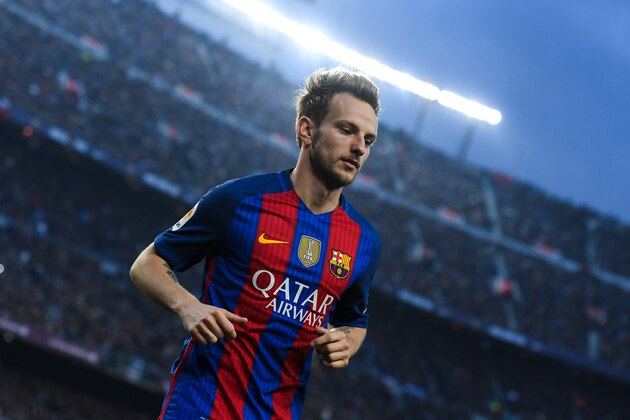 BARCELONA, SPAIN - DECEMBER 03:  Ivan Rakitic of FC Barcelona looks on during the La Liga match between FC Barcelona and Real Madrid CF at Camp Nou stadium on December 3, 2016 in Barcelona, Spain.  (Photo by David Ramos/Getty Images)