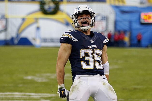 SAN DIEGO, CA - DECEMBER 20:  Danny Woodhead #39 of the San Diego Chargers celebrates after scoring his 4th touchdown of the game as the Chargers defeated the Miami Dolphins 30-14 at Qualcomm Stadium on December 20, 2015 in San Diego, California.  (Photo by Todd Warshaw/Getty Images)
