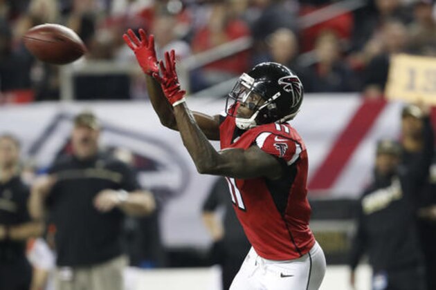 Atlanta Falcons wide receiver Julio Jones (11) prepares to make the catch against the New Orleans Saints during the second half of an NFL football game, Sunday, Jan. 1, 2017, in Atlanta. (AP Photo/John Bazemore)