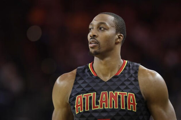 Atlanta Hawks' Dwight Howard during the first half of an NBA basketball game against the Golden State Warriors Monday, Nov. 28, 2016, in Oakland, Calif. (AP Photo/Marcio Jose Sanchez)