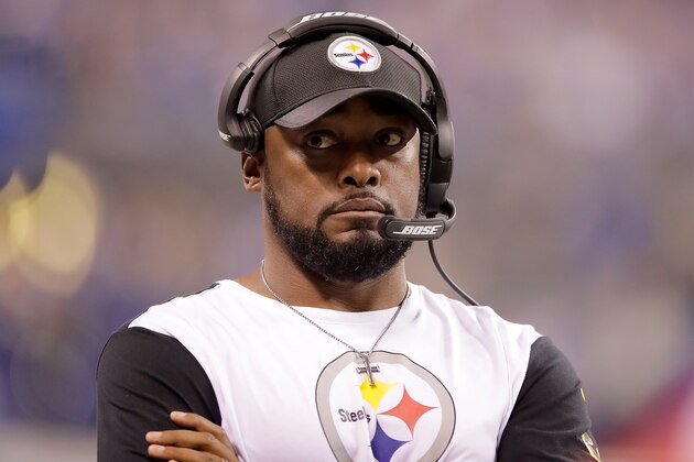 INDIANAPOLIS, IN - NOVEMBER 24: Mike Tomlin, head coach of the Pittsburgh Steelers, stands on the sidelines during the second quarter of the game against the Indianapolis Colts at Lucas Oil Stadium on November 24, 2016 in Indianapolis, Indiana.  (Photo by Andy Lyons/Getty Images)