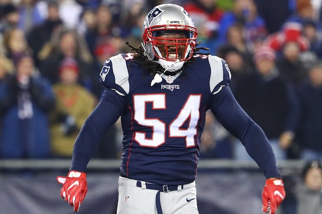 FOXBORO, MA - DECEMBER 12:  Dont'a Hightower #54 of the New England Patriots reacts during the first half against the Baltimore Ravens at Gillette Stadium on December 12, 2016 in Foxboro, Massachusetts.  (Photo by Adam Glanzman/Getty Images)