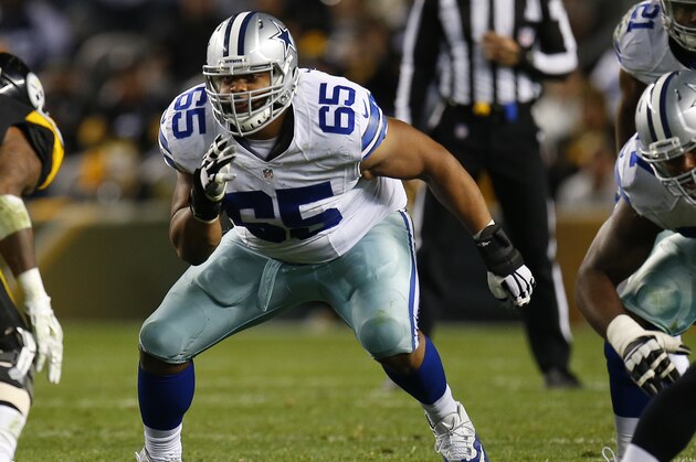 PITTSBURGH, PA - NOVEMBER 13:  Ronald Leary #65 of the Dallas Cowboys in action against the Pittsburgh Steelers on November 13, 2016 at Heinz Field in Pittsburgh, Pennsylvania.  (Photo by Justin K. Aller/Getty Images)