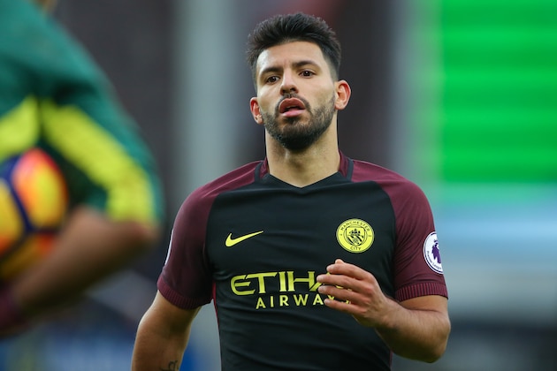 LIVERPOOL, ENGLAND - JANUARY 15: Sergio Aguero of Manchester City during the Premier League match between Everton and Manchester City at Goodison Park on January 15, 2017 in Liverpool, England. (Photo by Robbie Jay Barratt - AMA/Getty Images) LIVERPOOL, ENGLAND - JANUARY 15: Sergio Aguero of Manchester City during the Premier League match between Everton and Manchester City at Goodison Park on January 15, 2017 in Liverpool, England. (Photo by Robbie Jay Barratt - AMA/Getty Images)