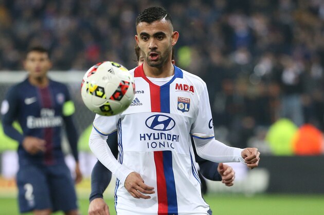 LYON, FRANCE - NOVEMBER 27: Rachid Ghezzal of Lyon in action during the French Ligue 1 match between Olympique Lyonnais (OL) and Paris Saint-Germain (PSG) at Parc OL stadium on November 27, 2016 in Decines near Lyon, France. (Photo by Jean Catuffe/Getty Images) LYON, FRANCE - NOVEMBER 27: Rachid Ghezzal of Lyon in action during the French Ligue 1 match between Olympique Lyonnais (OL) and Paris Saint-Germain (PSG) at Parc OL stadium on November 27, 2016 in Decines near Lyon, France. (Photo by Jean Catuffe/Getty Images)