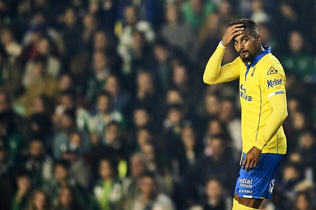 SEVILLE, SPAIN - NOVEMBER 18:  Kevin Prince Boateng of UD Las Palmas reacts during the La Liga match between Real Betis Balompie and UD Las Palmas at Benito Villamarin stadium on November 18, 2016 in Seville, Spain.  (Photo by Aitor Alcalde Colomer/Getty Images)
