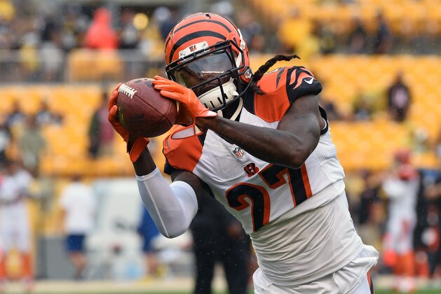 PITTSBURGH, PA - SEPTEMBER 18: Cornerback Dre Kirkpatrick #27 of the Cincinnati Bengals catches the football during pregame warm up before a game against the Pittsburgh Steelers at Heinz Field on September 18, 2016 in Pittsburgh, Pennsylvania. The Steelers defeated the Bengals 24-16.  (Photo by George Gojkovich/Getty Images)