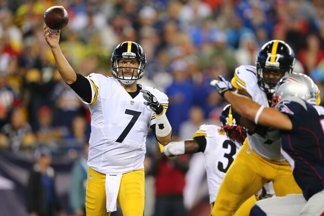 FOXBORO, MA - SEPTEMBER 10:  Ben Roethlisberger #7 of the Pittsburgh Steelers passes against the New England Patriots at Gillette Stadium on September 10, 2015 in Foxboro, Massachusetts.  (Photo by Maddie Meyer/Getty Images)