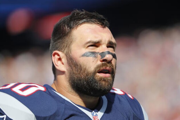 New England Patriots' Rob Ninkovich before an NFL football game against the Cincinnati Bengals at Gillette Stadium in Foxborough, Mass. Sunday, oct. 16, 2016. (Winslow Townson/AP Images for Panini)