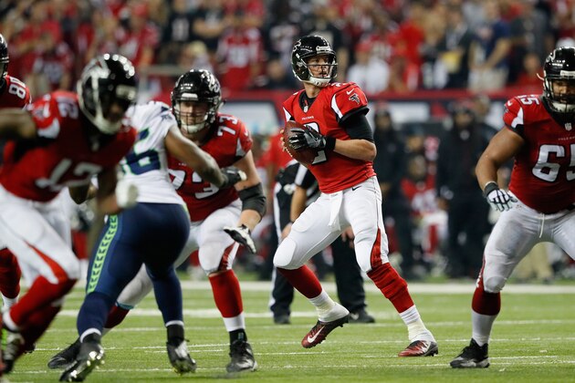 ATLANTA, GA - JANUARY 14: Matt Ryan #2 of the Atlanta Falcons drops back to pass against the Seattle Seahawks at the Georgia Dome on January 14, 2017 in Atlanta, Georgia.  (Photo by Kevin C. Cox/Getty Images)