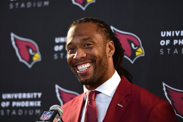 LOS ANGELES, CA - JANUARY 01:  Larry Fitzgerald #11 of the Arizona Cardinals smiles during a post game interview after a 44-6 win over the Los Angeles Rams at Los Angeles Memorial Coliseum on January 1, 2017 in Los Angeles, California.  (Photo by Harry How/Getty Images)