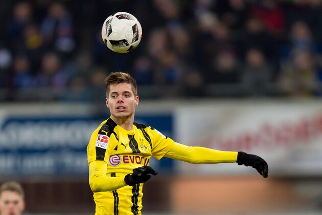 PADERBORN, GERMANY - JANUARY 17: Julian Weigl of Dortmund in action during the friendly match between Borussia Dortmund and SC Paderborn at the Benteler-Arena on January 17, 2017 in Paderborn, Germany. (Photo by TF-Images/Getty Images)