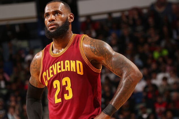 NEW ORLEANS, LA - JANUARY 23:  LeBron James #23 of the Cleveland Cavaliers reacts to a play against the New Orleans Pelicans during the game on January 23, 2017 at Smoothie King Center in New Orleans, Louisiana. NOTE TO USER: User expressly acknowledges and agrees that, by downloading and or using this Photograph, user is consenting to the terms and conditions of the Getty Images License Agreement. Mandatory Copyright Notice: Copyright 2017 NBAE (Photo by Layne Murdoch/NBAE via Getty Images)