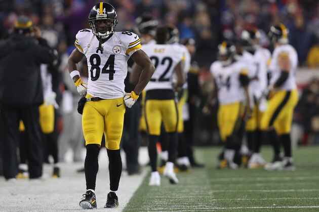 FOXBORO, MA - JANUARY 22:  Antonio Brown #84 of the Pittsburgh Steelers reacts during the third quarter against the New England Patriots in the AFC Championship Game at Gillette Stadium on January 22, 2017 in Foxboro, Massachusetts. The New England Patriots defeated the Pittsburgh Steelers 36-17.  (Photo by Patrick Smith/Getty Images)