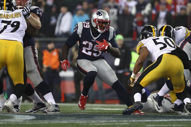 FOXBORO, MA - JANUARY 22: LeGarrette Blount #29 of the New England Patriots runs with the ball against the Pittsburgh Steelers in the AFC Championship Game at Gillette Stadium on January 22, 2017 in Foxboro, Massachusetts. (Photo by Elsa/Getty Images) FOXBORO, MA - JANUARY 22: LeGarrette Blount #29 of the New England Patriots runs with the ball against the Pittsburgh Steelers in the AFC Championship Game at Gillette Stadium on January 22, 2017 in Foxboro, Massachusetts. (Photo by Elsa/Getty Images)