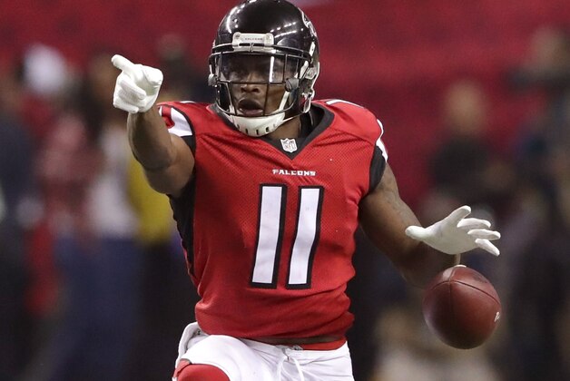 ATLANTA, GA - JANUARY 22:  Julio Jones #11 of the Atlanta Falcons signals a first down in the third quarter against the Green Bay Packers in the NFC Championship Game at the Georgia Dome on January 22, 2017 in Atlanta, Georgia.  (Photo by Streeter Lecka/Getty Images)