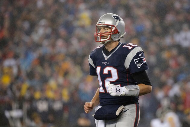 FOXBORO, MA - JANUARY 22:  Tom Brady #12 of the New England Patriots looks on against the Pittsburgh Steelers in the AFC Championship Game at Gillette Stadium on January 22, 2017 in Foxboro, Massachusetts.  (Photo by Jim Rogash/Getty Images)