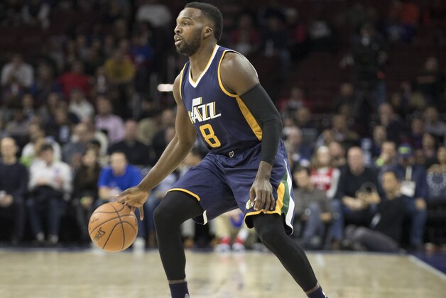 PHILADELPHIA, PA - NOVEMBER 7: Shelvin Mack #8 of the Utah Jazz dribbles the ball against the Philadelphia 76ers at Wells Fargo Center on November 7, 2016 in Philadelphia, Pennsylvania. The Jazz defeated the 76ers 109-84. NOTE TO USER: User expressly acknowledges and agrees that, by downloading and or using this photograph, User is consenting to the terms and conditions of the Getty Images License Agreement. (Photo by Mitchell Leff/Getty Images)