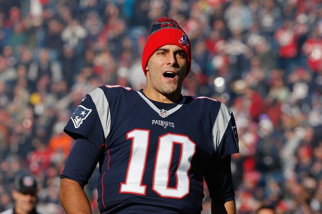 FOXBORO, MA - DECEMBER 04:  Jimmy Garoppolo #10 of the New England Patriots reacts before the game against the Los Angeles Rams at Gillette Stadium on December 4, 2016 in Foxboro, Massachusetts.  (Photo by Jim Rogash/Getty Images)