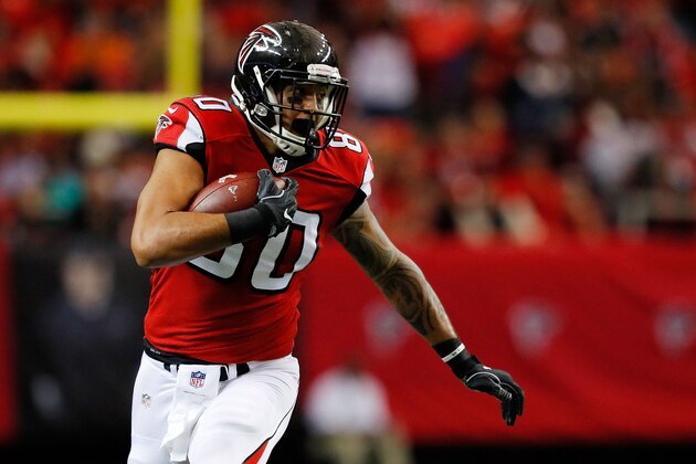 ATLANTA, GA - NOVEMBER 27: Levine Toilolo #80 of the Atlanta Falcons runs after a catch during the second half against the Arizona Cardinals at the Georgia Dome on November 27, 2016 in Atlanta, Georgia. (Photo by Kevin C.  Cox/Getty Images)