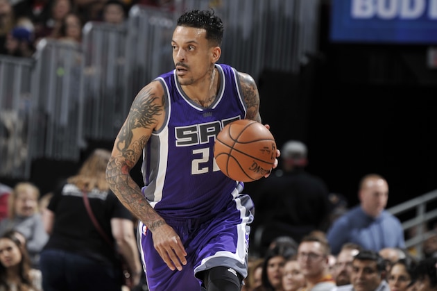 CLEVELAND, OH -  JANUARY 25: Matt Barnes #22 of the Sacramento Kings handles the ball against the Cleveland on January 25, 2017 at Quicken Loans Arena in Cleveland, Ohio.  NOTE TO USER: User expressly acknowledges and agrees that, by downloading and or using this Photograph, user is consenting to the terms and conditions of the Getty Images License Agreement. Mandatory Copyright Notice: Copyright 2017 NBAE (Photo by David Liam Kyle/NBAE via Getty Images)
