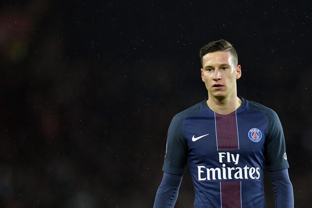 PARIS, FRANCE - JANUARY 29: Julian Draxler of Paris Saint-Germain reacts during the French Ligue 1 match between Paris Saint Germain and Monaco at Parc des Princes on January 29, 2017 in Paris, France. (Photo by Aurelien Meunier/Getty Images) PARIS, FRANCE - JANUARY 29: Julian Draxler of Paris Saint-Germain reacts during the French Ligue 1 match between Paris Saint Germain and Monaco at Parc des Princes on January 29, 2017 in Paris, France. (Photo by Aurelien Meunier/Getty Images)