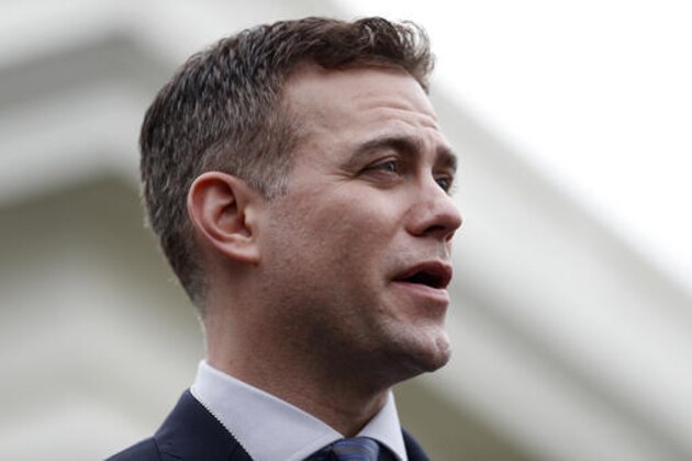Chicago Cubs President Theo Epstein talks to media outside the West Wing of the White House in Washington, Monday, Jan. 16, 2017m following a ceremony in the East Room where President Barack Obama honored the 2016 World Series Champion Chicago Cubs baseball team. (AP Photo/Carolyn Kaster)