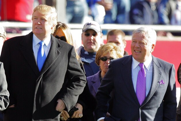 FOXBORO, MA - JANUARY 07:  (L-R) Donald Trump and owner of the New England Patriots Robert Kraft stand on the sidelines before the AFC Wild Card Playoff Game against the New York Jets at Gillette Stadium on January 7, 2007 in Foxboro, Massachusetts.  (Photo by Jim McIsaac/Getty Images)