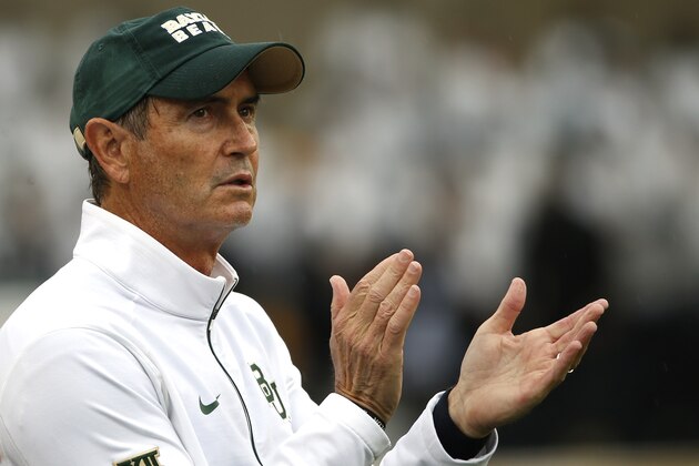 WACO, TX - OCTOBER 24: Baylor Bears head coach Art Briles applauds his team as the Bears take on the Iowa State Cyclones in the second half at McLane Stadium on October 24, 2015 in Waco, Texas. (Photo by Ron Jenkins/Getty Images)