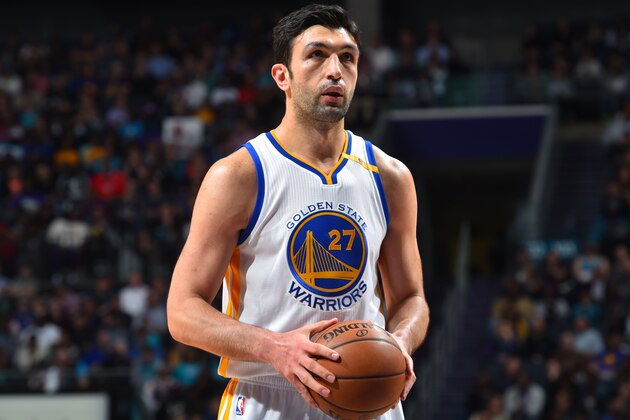 CHARLOTTE, NC - JANUARY 25: Zaza Pachulia #27 of the Golden State Warriors shoots a foul shot against the Charlotte Hornets at Spectrum Center on January 25, 2017 in Charlotte, North Carolina NOTE TO USER: User expressly acknowledges and agrees that, by downloading and/or using this Photograph, user is consenting to the terms and conditions of the Getty Images License Agreement. Mandatory Copyright Notice: Copyright 2017 NBAE (Photo by Jesse D. Garrabrant/NBAE via Getty Images)