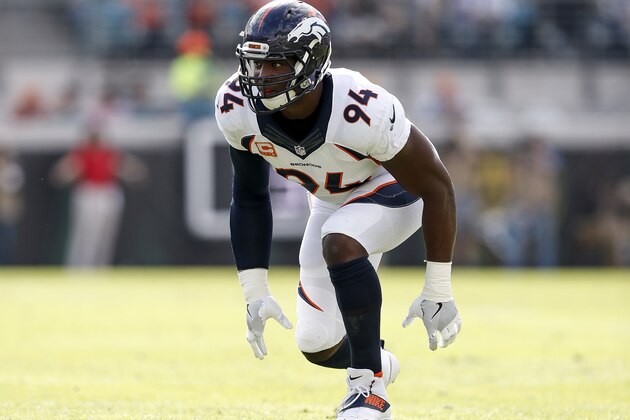JACKSONVILLE, FL - DECEMBER 4: Linebacker DeMarcus Ware #94 of the Denver Broncos during the game against the Jacksonville Jaguars at EverBank Field on December 4, 2016 in Jacksonville, Florida. The Broncos defeated the Jaguars 20 to 10. (Photo by Don Juan Moore/Getty Images)